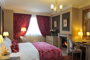 chambre-cheminee-hotel-luxe-longemalle